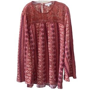 Weekend by Suzanne Betro Crocheted Lace Top Blouse